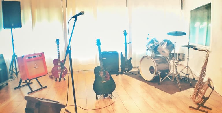 How To Set Up For Band Practice. - The Lazy Guitarist How To Set Up For Band Practice. - The Lazy Guitarist